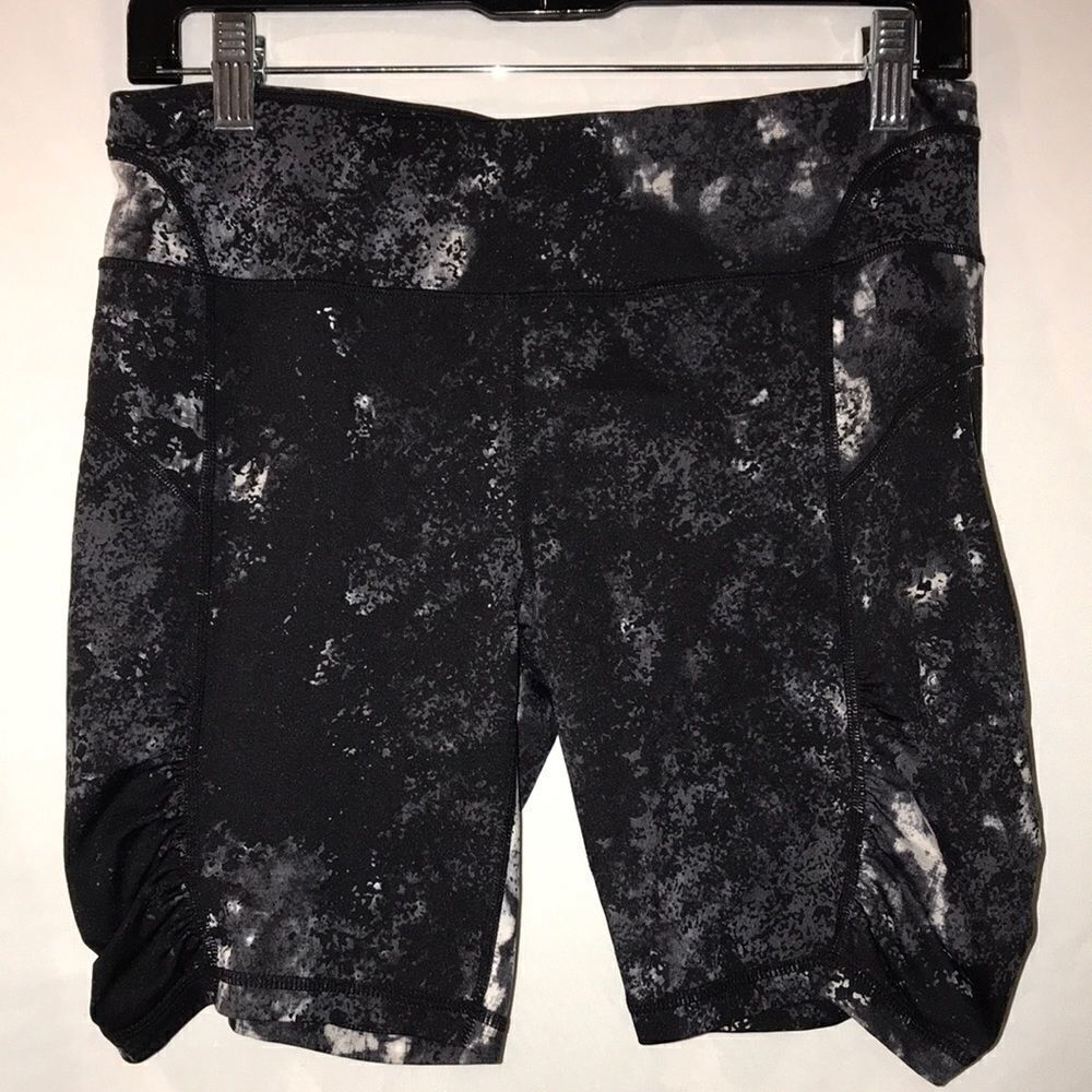 Calvin Klein Performance Womens Medium Black White Abstract Ruched Biker‎ Shorts